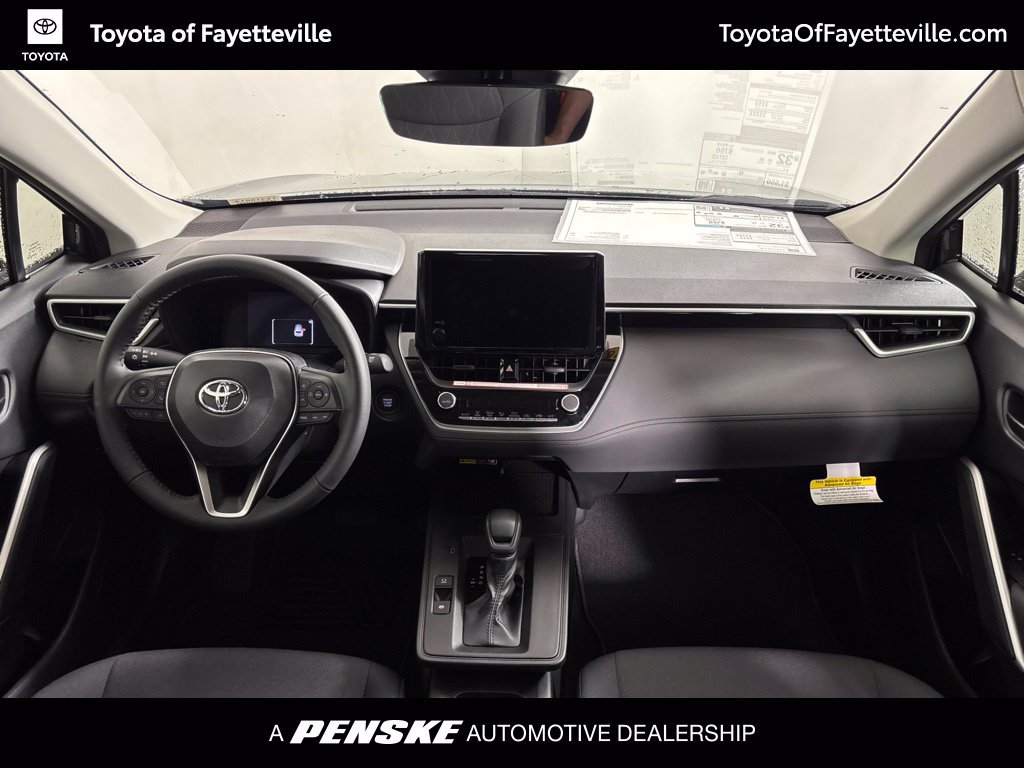 Used 2026 Toyota Corolla Cross LE FWD image 20