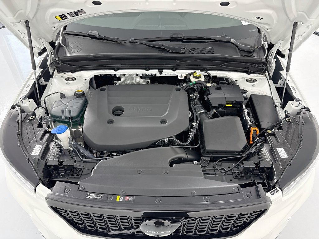 Used 2026 Volvo XC40 B5 Ultra w/ Climate Package AWD/4WD image 29