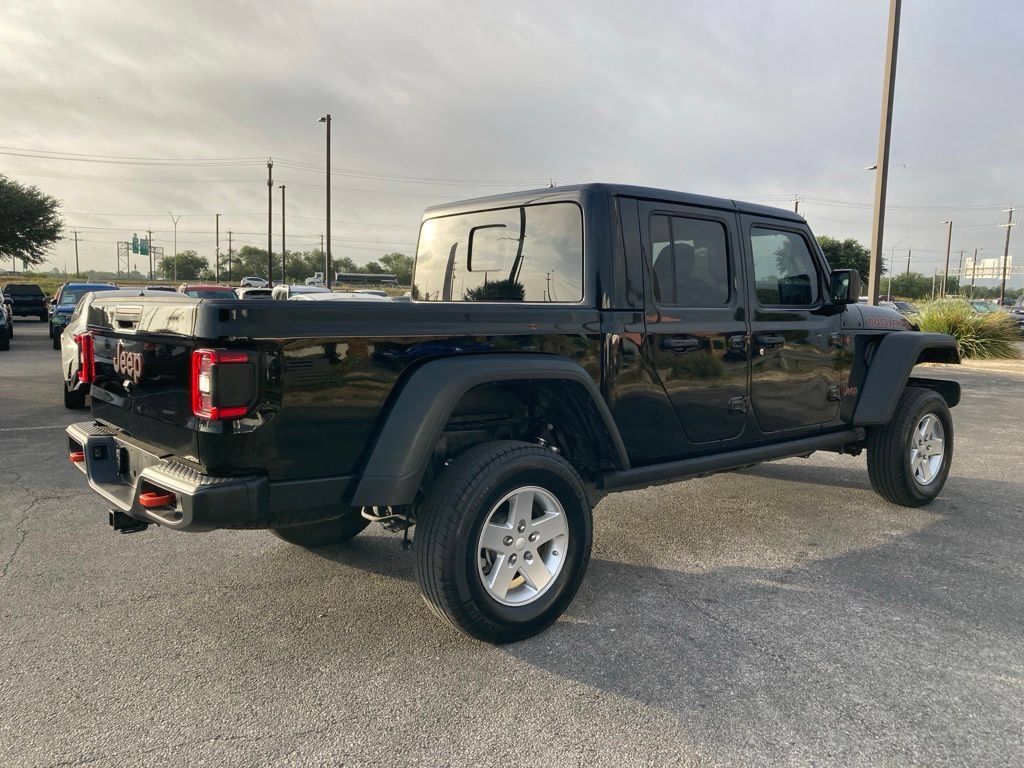 Used 2025 Jeep Gladiator Mojave w/ Convenience Group AWD/4WD image 4