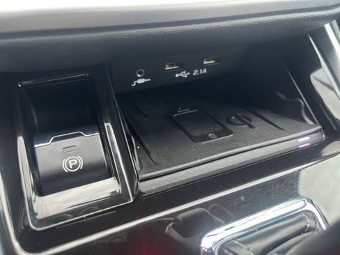 Used 2020 Subaru Outback Limited w/ Tech Package 2 image 10