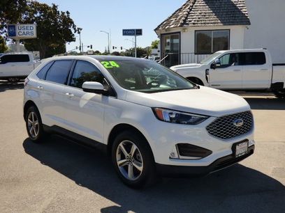 Used 2024 Ford Edge SEL w/ Convenience Package