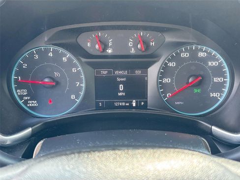 Used 2018 Chevrolet Equinox LT image 12