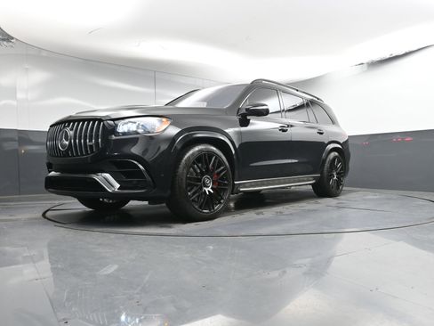 Used 2024 Mercedes-Benz GLS 63 AMG AMG GLS 63 image 31