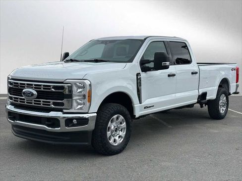 Used 2023 Ford F350 XLT image 7