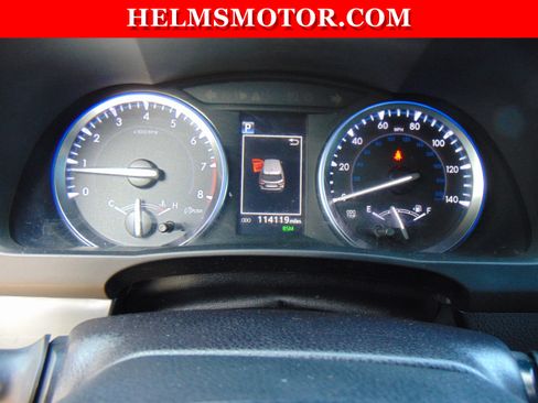 Used 2018 Toyota Highlander XLE AWD/4WD image 21