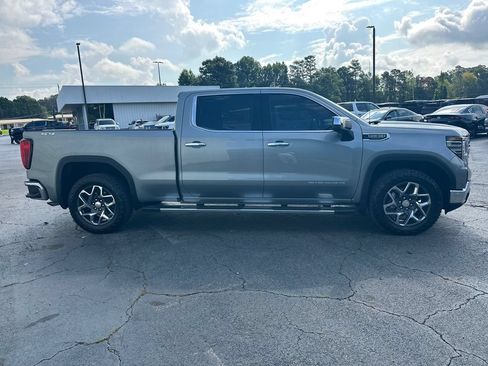 Used 2023 GMC Sierra 1500 SLT w/ SLT Premium Package AWD/4WD image 5