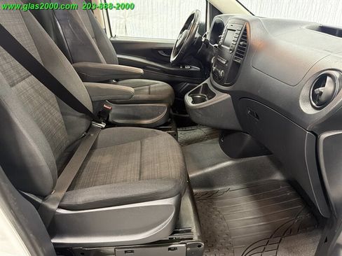 Used 2020 Mercedes-Benz Metris image 15