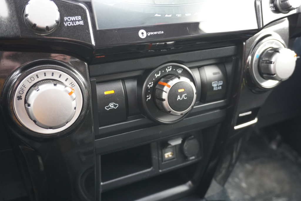 Used 2021 Toyota 4Runner Venture w/ Moonroof Package AWD/4WD image 42