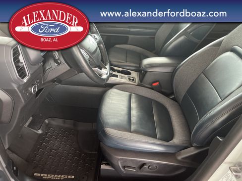 Used 2022 Ford Bronco Sport Outer Banks w/ Tech Package AWD/4WD image 8