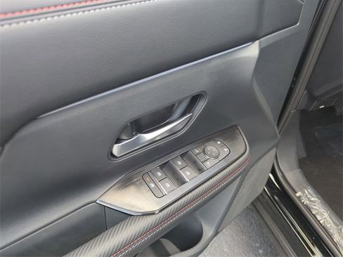 New 2025 Nissan Kicks SR w/ SR Premium Package image 9