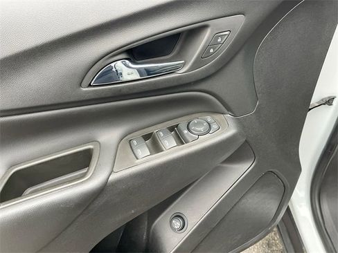 Certified 2024 Chevrolet Equinox LT image 22