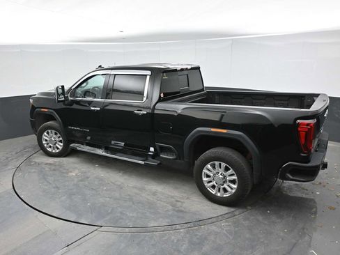 Used 2021 GMC Sierra 2500 Denali w/ Denali Ultimate Package AWD/4WD image 12