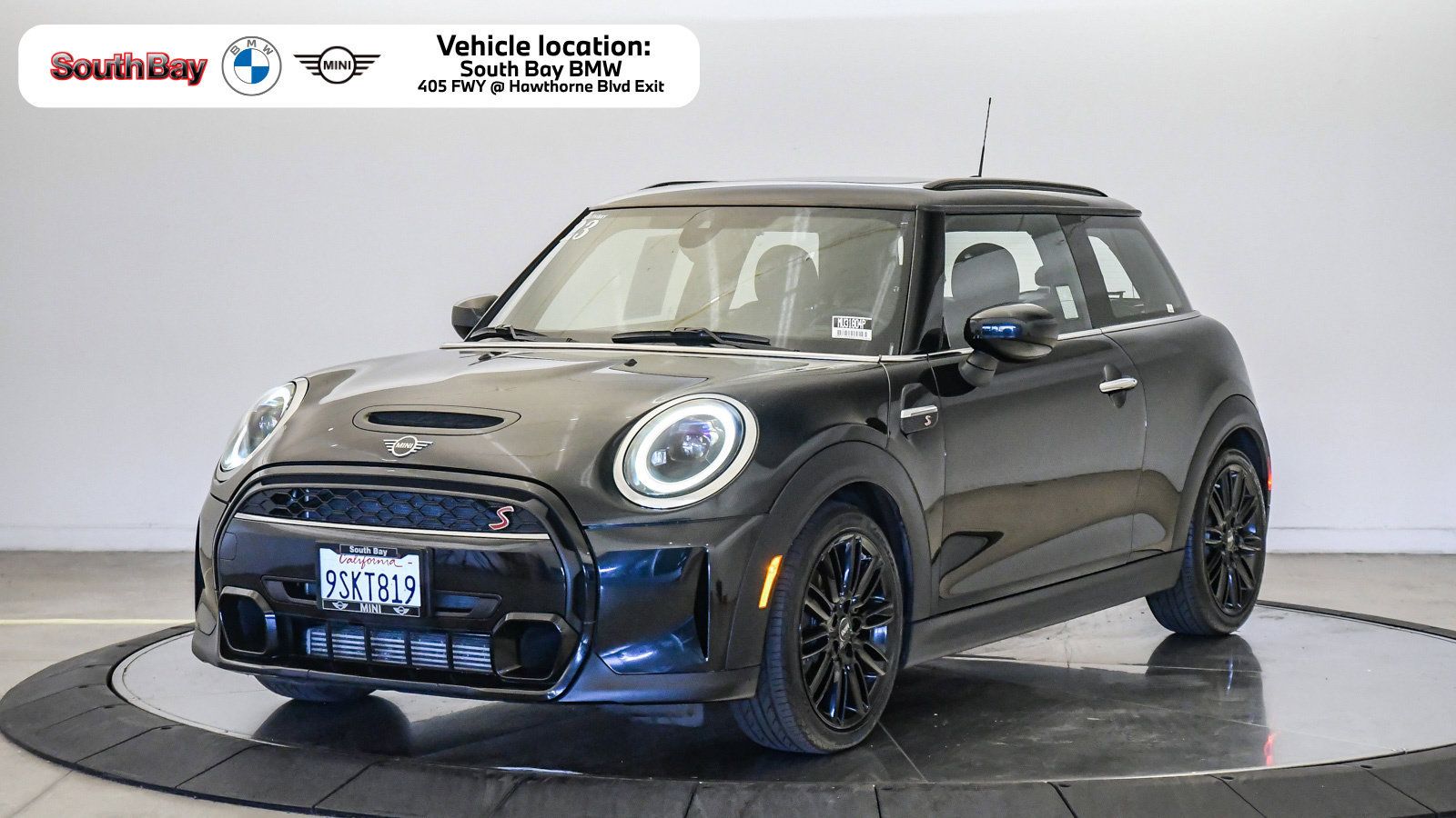 Used 2023 MINI Cooper S FWD image 1