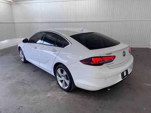 Used 2018 Buick Regal Preferred w/ Sights and Sounds Package image 7