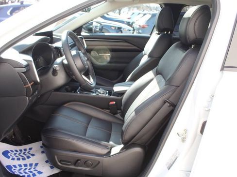 Used 2025 MAZDA CX-50 2.5 Hybrid w/ Premium Plus Pkg image 31