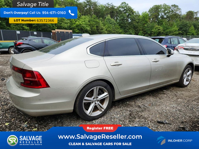 Used 2018 Volvo S90 T5 Momentum w/ Convenience Package FWD image 4