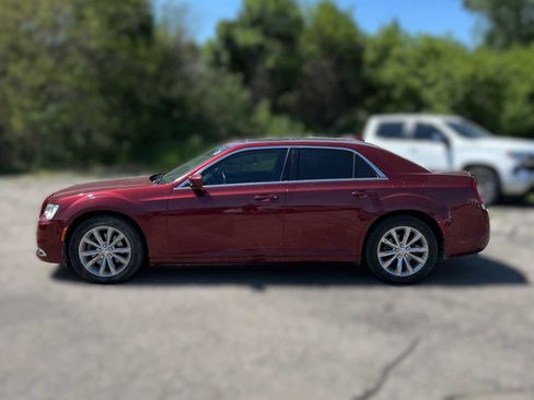 Used 2017 Chrysler 300 Limited w/ Value Package AWD/4WD image 2