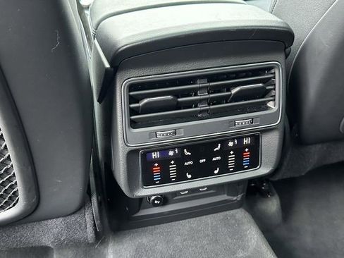 Used 2023 Audi Q7 3.0T Premium Plus image 17