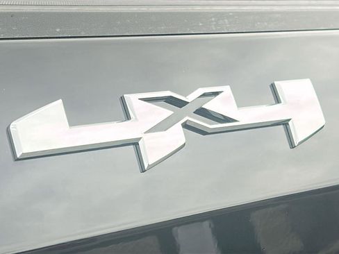 New 2026 GMC Sierra 1500 Elevation image 9