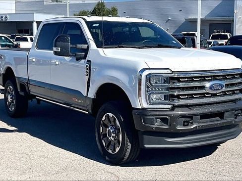 Used 2025 Ford F350 King Ranch AWD/4WD image 2