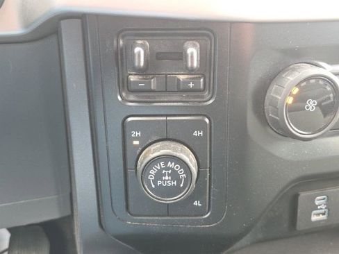 Used 2022 Ford F150 XLT w/ Trailer Tow Package AWD/4WD image 30
