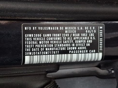 Used 2019 Volkswagen Beetle 2.0T SE FWD image 27