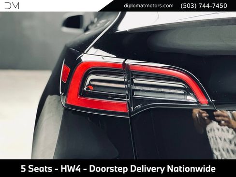 Used 2024 Tesla Model Y Performance AWD/4WD image 15