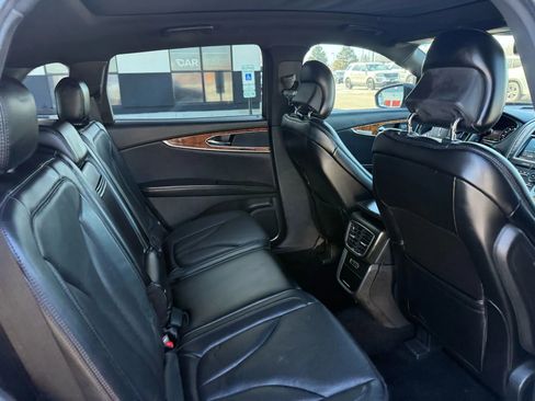 Used 2016 Lincoln MKX Reserve w/ Climate Package image 24