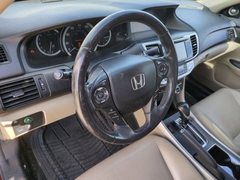 Used 2013 Honda Accord Touring image 10
