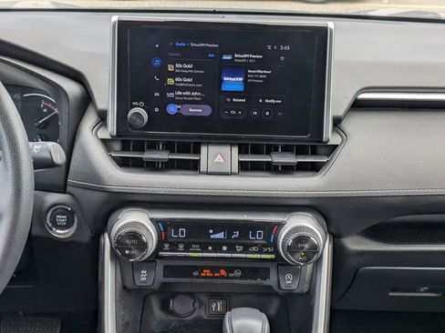 Used 2023 Toyota RAV4 XLE FWD image 19