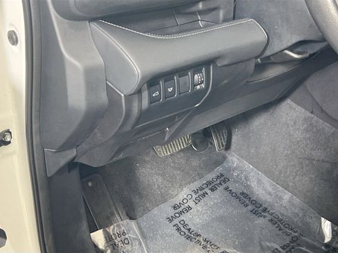 Used 2023 Subaru Ascent Limited AWD/4WD image 10