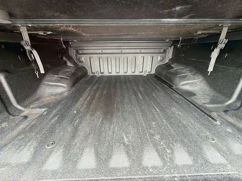 Used 2025 Nissan Frontier S image 11