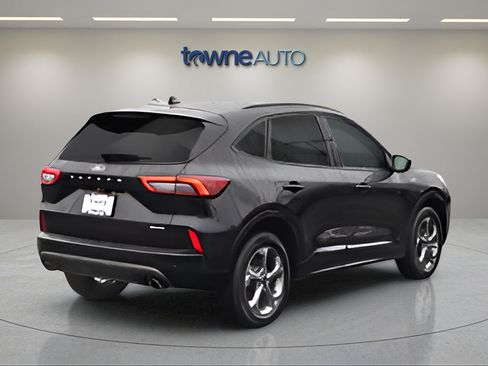 Used 2023 Ford Escape ST-Line Select w/ Tech Pack #1 AWD/4WD image 5