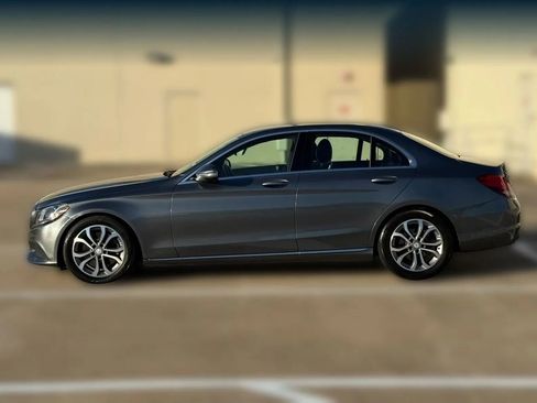 Used 2017 Mercedes-Benz C 300 Sedan image 5
