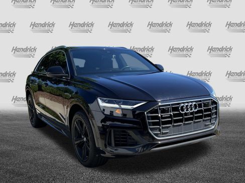 Used 2019 Audi Q8 Premium Plus w/ Premium Plus AWD/4WD image 2