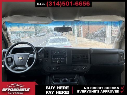 Used 2017 Chevrolet Express 2500 image 9