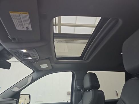 Used 2023 GMC Sierra 1500 SLT w/ SLT Convenience Package image 20