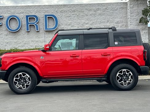 Used 2023 Ford Bronco Outer Banks image 7