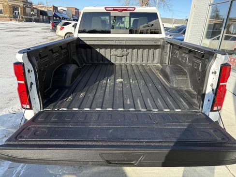 Used 2025 Chevrolet Silverado 2500 LTZ w/ LTZ Premium Package image 24