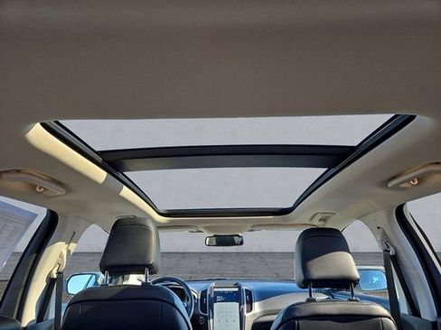 Certified 2022 Ford Edge SEL AWD/4WD image 25