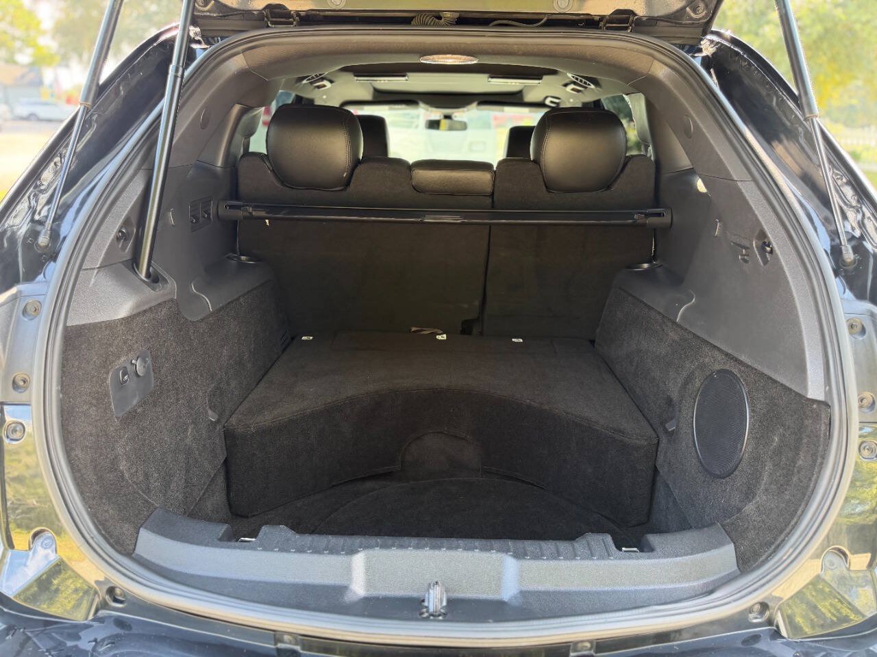 Used 2015 Lincoln MKT AWD image 13