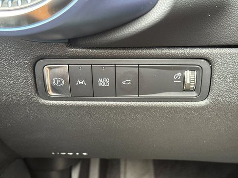 Used 2024 Chevrolet Equinox EV LT AWD/4WD image 39