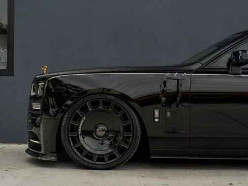 Used 2024 Rolls-Royce Phantom Sedan image 17