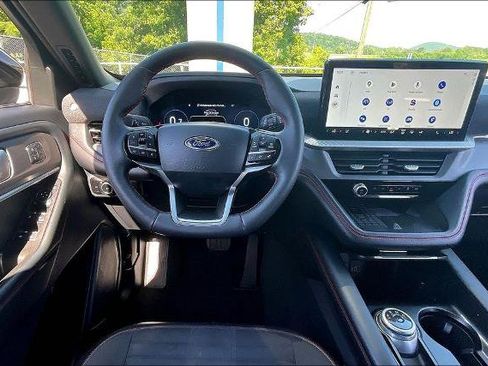 Certified 2025 Ford Explorer ST-Line w/ Premium Package AWD/4WD image 5