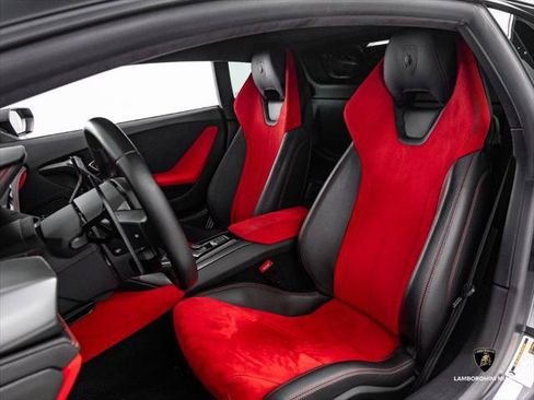 Used 2015 Lamborghini Huracan LP 610-4 AWD/4WD image 25