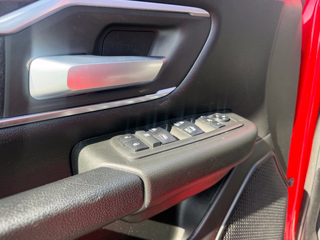 Used 2019 RAM 1500 Big Horn RWD image 24