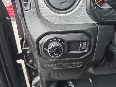 New 2026 Jeep Gladiator Sport image 22