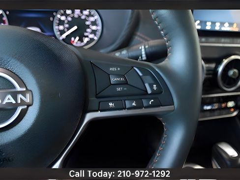 Used 2025 Nissan Sentra SR w/ SR Premium Package image 21