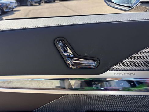 New 2026 BMW 760i xDrive image 12