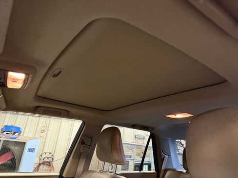 Used 2013 Toyota 4Runner Limited AWD/4WD image 25